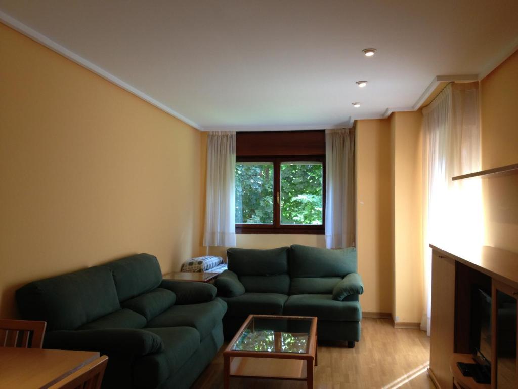 Apartamentos Turisticos Puerta De เลออน ภายนอก รูปภาพ