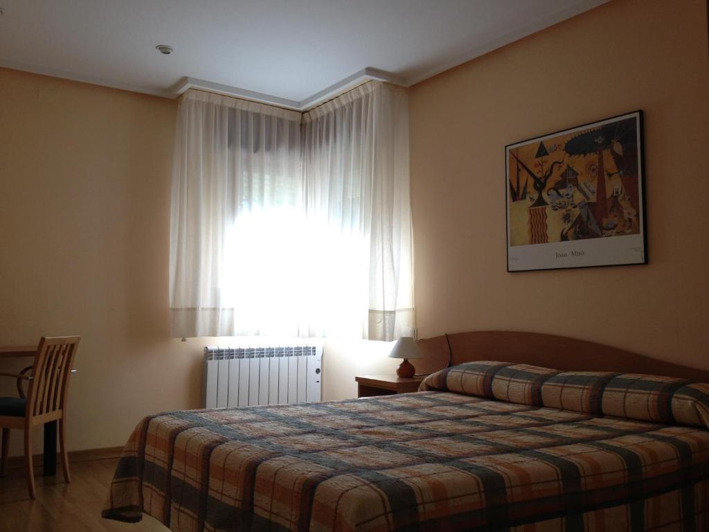 Apartamentos Turisticos Puerta De เลออน ภายนอก รูปภาพ
